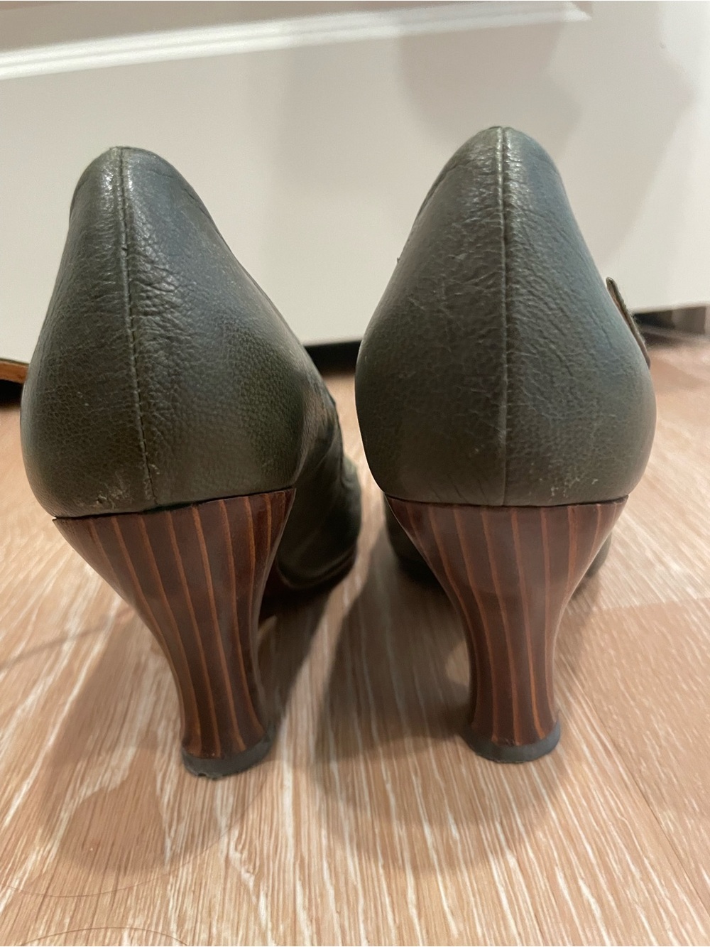 Chie Mihara Olive Leather Mary Jane Heels Size 39 / US 8.5 - Picture 2 of 7